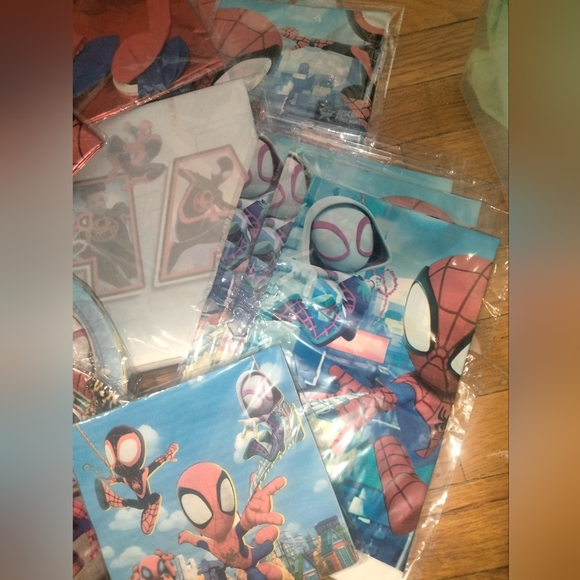 Spider-Man Large Lot Bundle Birthday Party Supplies Decorations Set Spiderman - Picture 3 of 4